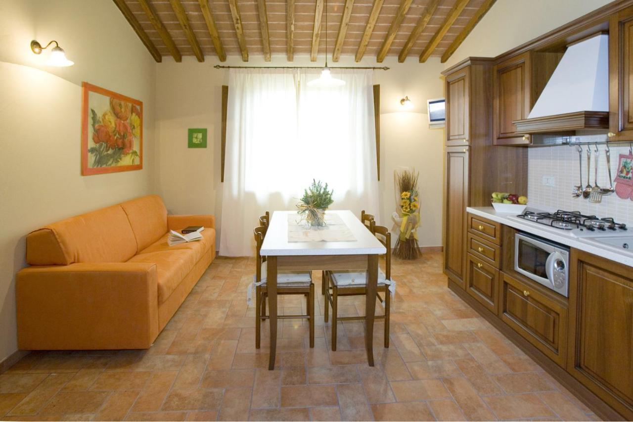 Agriturismo Il Pelago กัสตาลเญโต การ์ดุชชี ภายนอก รูปภาพ