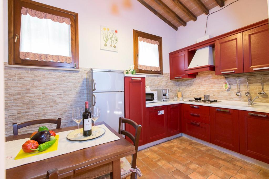Agriturismo Il Pelago กัสตาลเญโต การ์ดุชชี ภายนอก รูปภาพ
