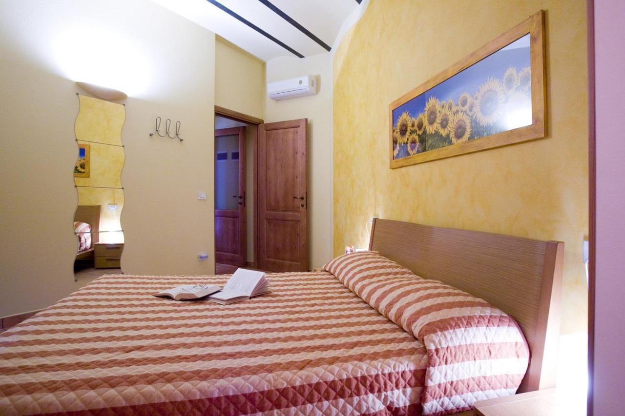 Agriturismo Il Pelago กัสตาลเญโต การ์ดุชชี ภายนอก รูปภาพ